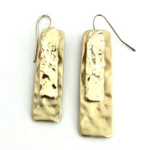 🌟 SALE $15 🌟 Vintage Double Asymmetrical Gold Plated Bar Hammered Drop Earrings